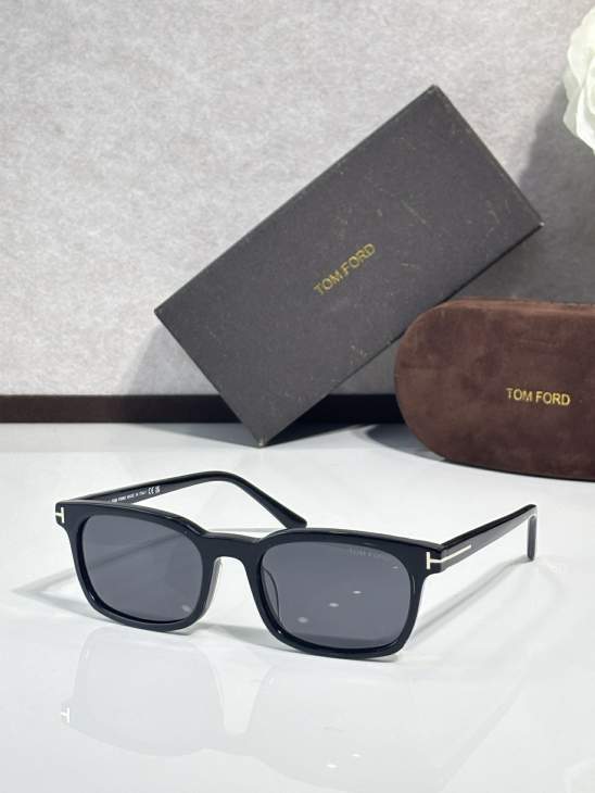 Picture of Tom Ford Sunglasses _SKUfw77317861fw